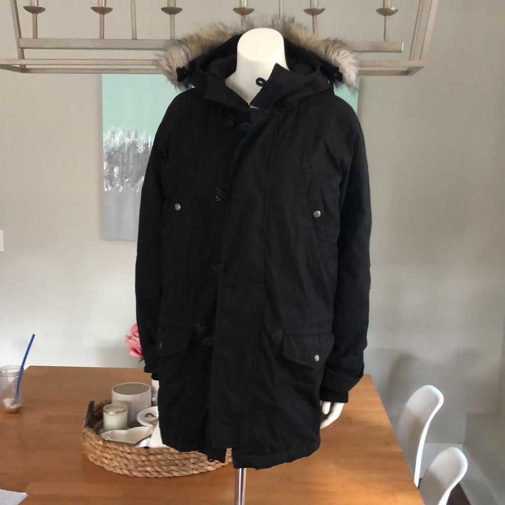 Aritzia , Community , medium,  parka . Black , down fill , detachable faux fur